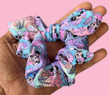 Load image into Gallery viewer, Printed Swim Scrunchies
